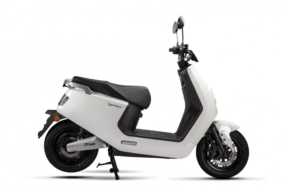MOTO MASH ELECTRIQUE E-CITY 4.0 4000W BLANC